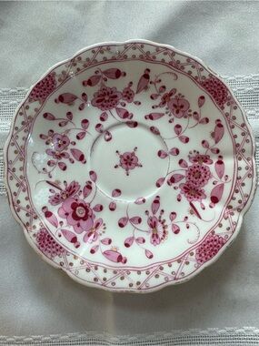 RARE Meissen Porcelain Saucer “Indian Pink” Hand Painted Floral Pattern Antique